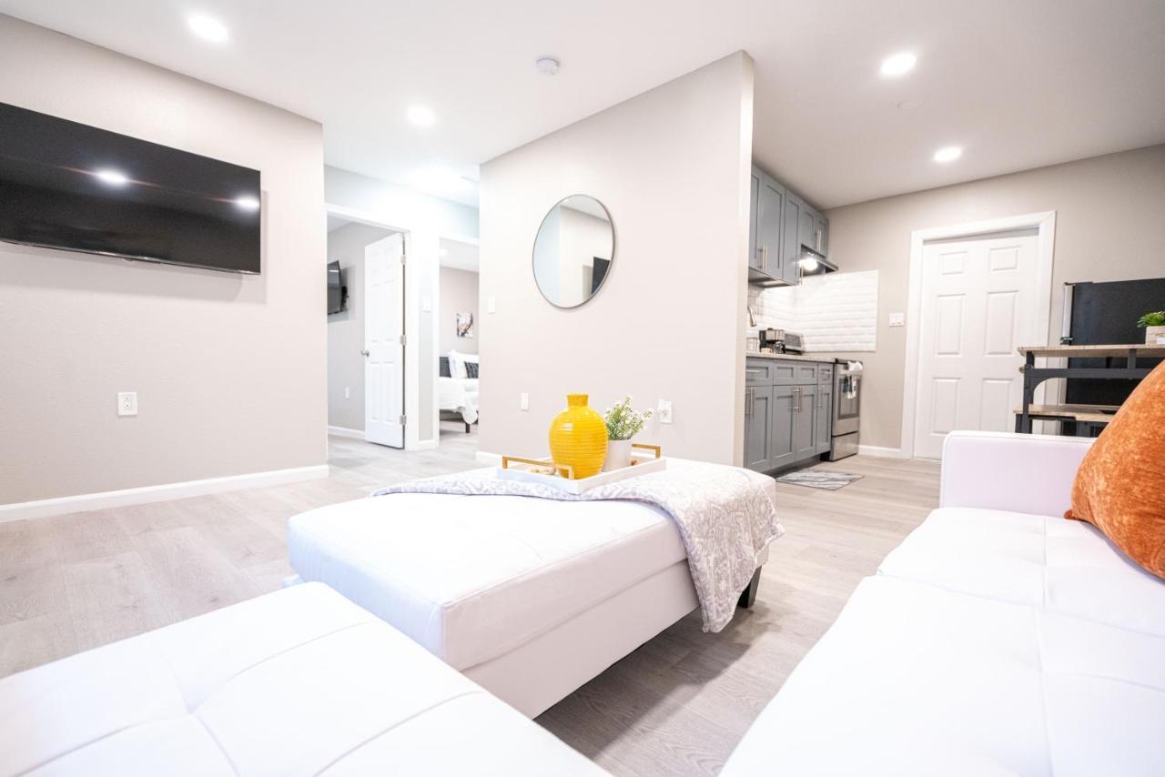 University Serenity Suites Tampa Exteriör bild